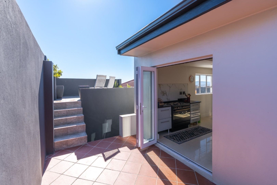 3 Bedroom Property for Sale in Walmer Estate Western Cape